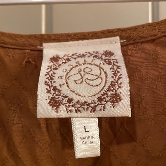 3/4 Length Sleeve High Low Top - Picture 4 of 5